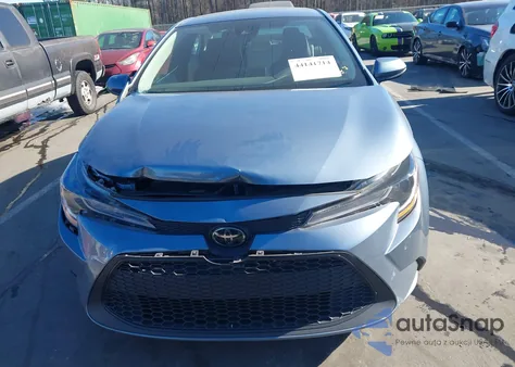 2022 Toyota Corolla Le z USA, uszkodzony, nr VIN 5YFEPMAE2NP388722